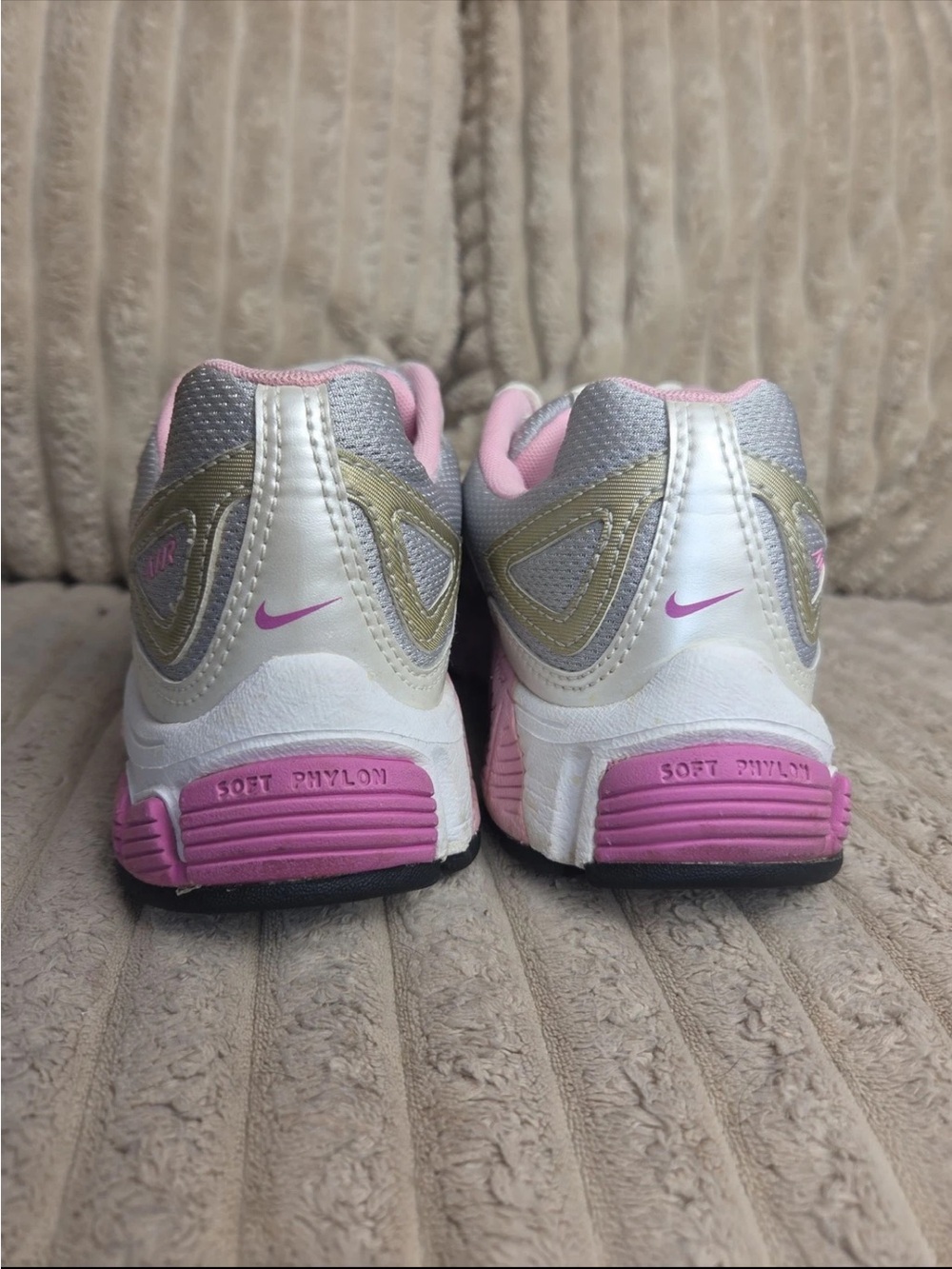 Nike Air Tri D Running Shoes Silver Pink Sneakers Women's Size 9 - Picture 5 of 10